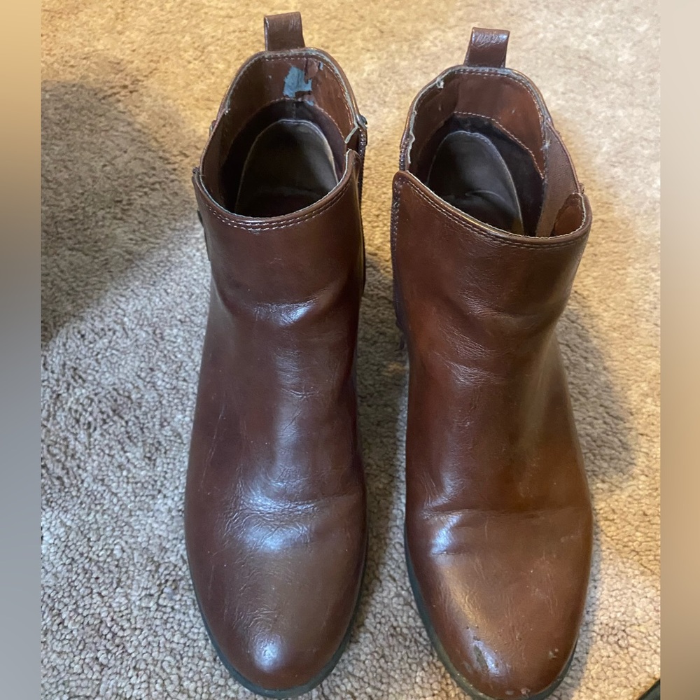 Brown boots